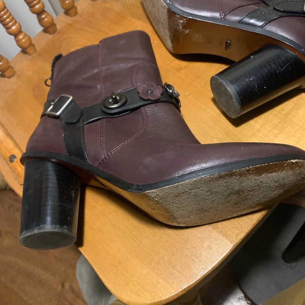 Coach Oxblood/Black Moto Bootie Heel with Floral Detail Tearose Womens Sz 9.5 - Picture 4 of 8